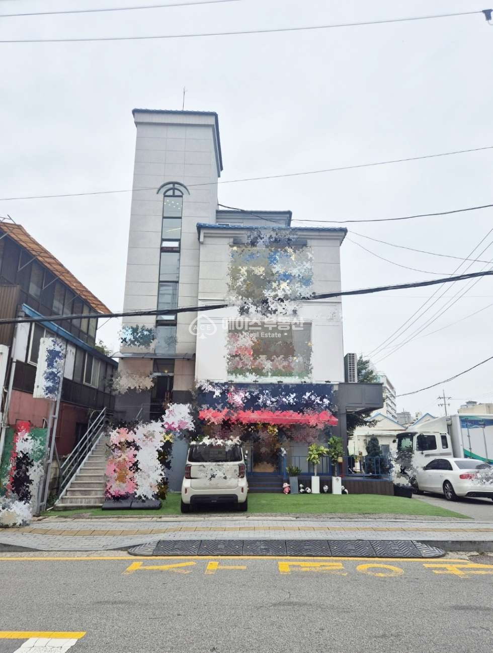 경기 용인처인구 김량장동 주건축물제1동 올 리모델링 깨끗한 신축 건물, 대로변 위치 노출 좋음. 매매 매물번호 10879 사진 1