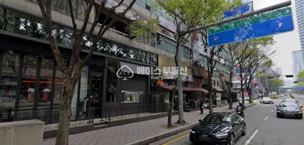 경기 성남분당구 정자동 역세권 성업중인 매장 고매출 유동인구다수 월세 매물번호 10962 사진 1