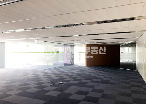 경기 용인수지구 죽전동 죽전 디지털밸리 초대형 업무시설 !!! 월세 매물번호 10147 사진 3