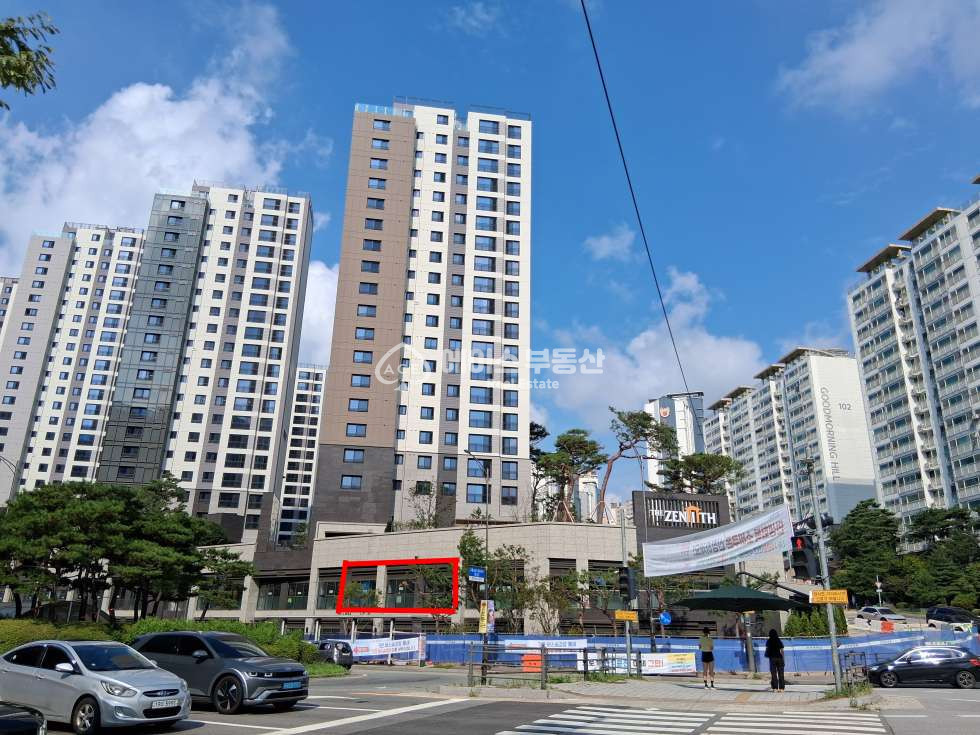경기 용인기흥구 동백동 동백 이마트 사거리에서 눈에 확띄는 간판 노출 좋은 매장 월세 매물번호 10688 사진 1