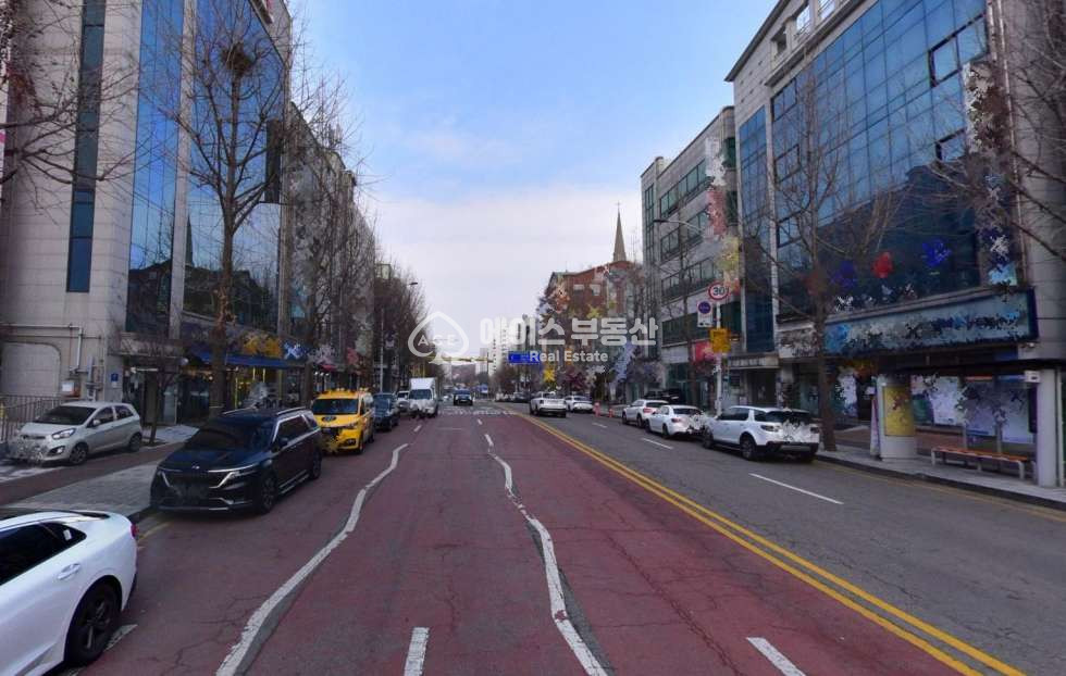 경기 성남분당구 야탑동 대로변노출 넓은상가 카페 뷰티 판매점 월세 매물번호 11175 사진 1