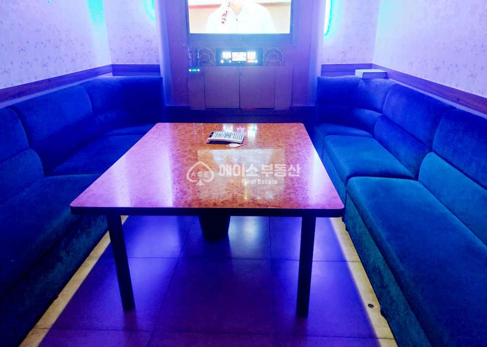 경기 용인기흥구 보정동 보정동 항아리 상권 대형 노래방 !!! 월세 매물번호 10027 사진 1